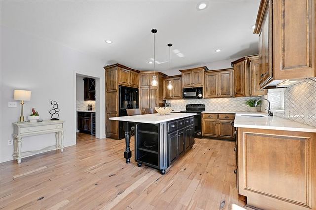 24327 W 107th Place, Olathe, KS 66061