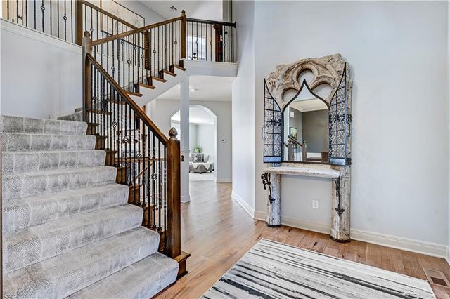 24327 W 107th Place, Olathe, KS 66061