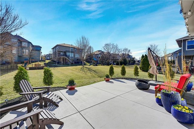 24327 W 107th Place, Olathe, KS 66061