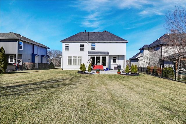 24327 W 107th Place, Olathe, KS 66061