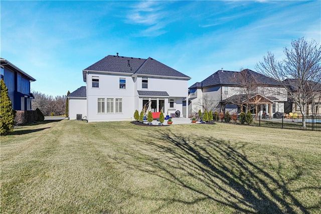 24327 W 107th Place, Olathe, KS 66061