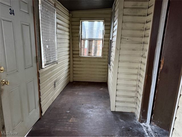 3934 Arnold Court, Cleveland, OH 44109