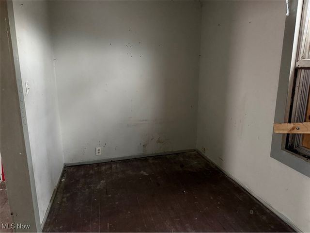 3934 Arnold Court, Cleveland, OH 44109