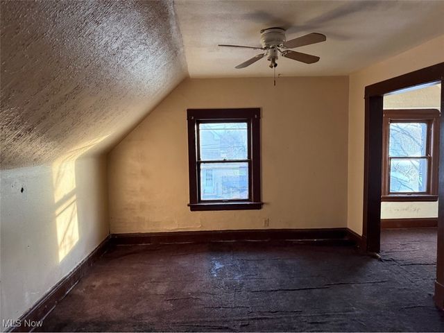 3934 Arnold Court, Cleveland, OH 44109