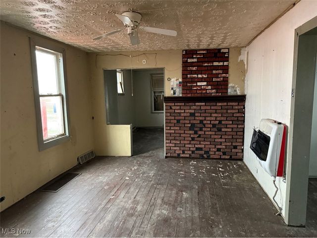 3934 Arnold Court, Cleveland, OH 44109