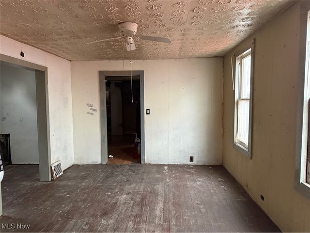 3934 Arnold Court, Cleveland, OH 44109