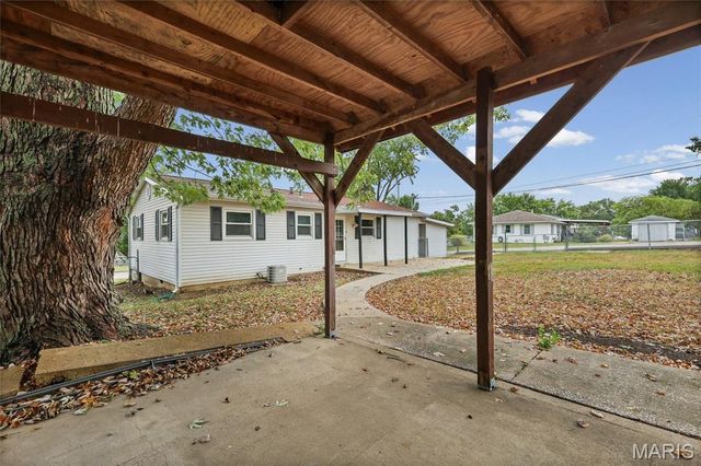 1002 Terrace Drive, Festus, MO 63028