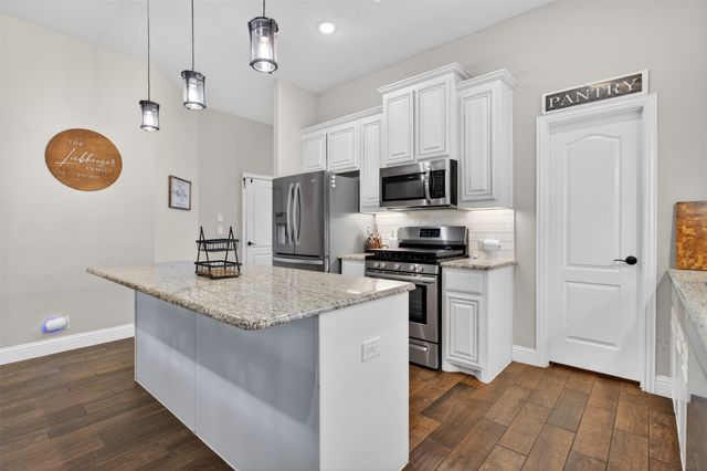 2006 Dundalk Lane, Forney, TX 75126