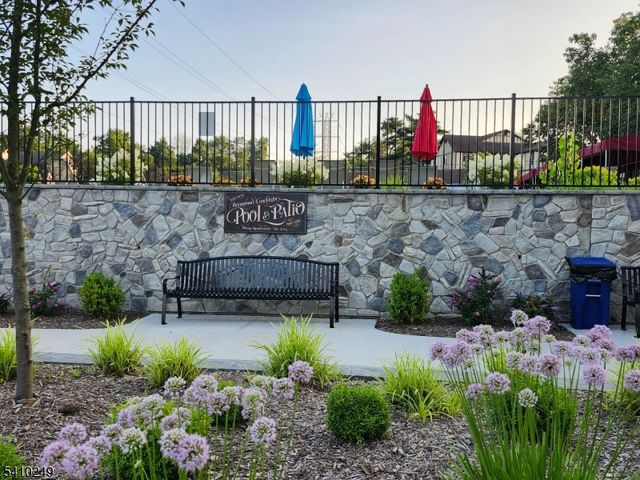 14 Kensington Rd, Chatham Twp., NJ 07928