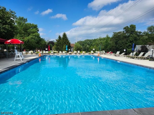 14 Kensington Rd, Chatham Twp., NJ 07928