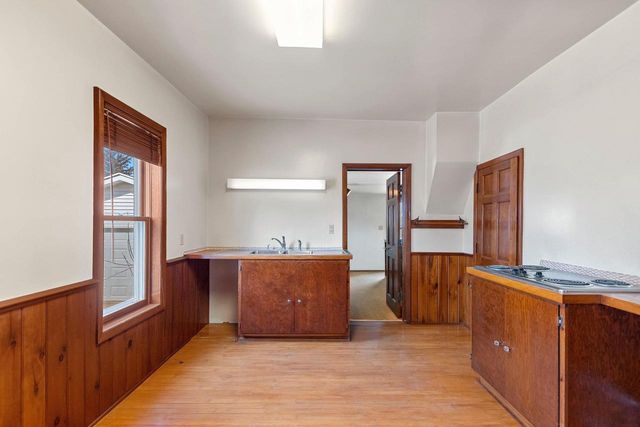 1016 OTTER AVENUE, Oshkosh, WI 54901