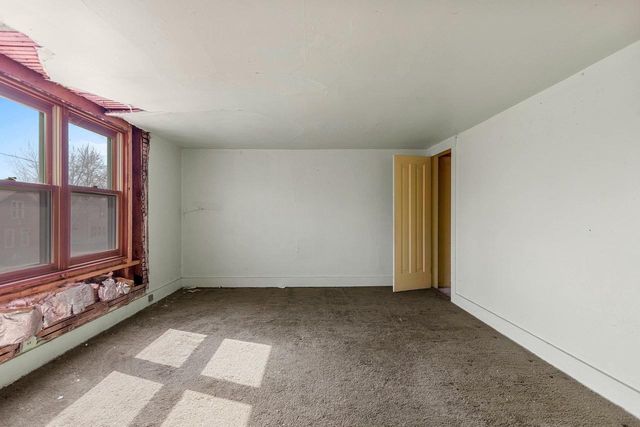 1016 OTTER AVENUE, Oshkosh, WI 54901