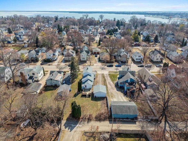 1016 OTTER AVENUE, Oshkosh, WI 54901