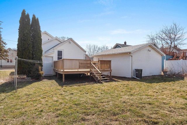 1016 OTTER AVENUE, Oshkosh, WI 54901
