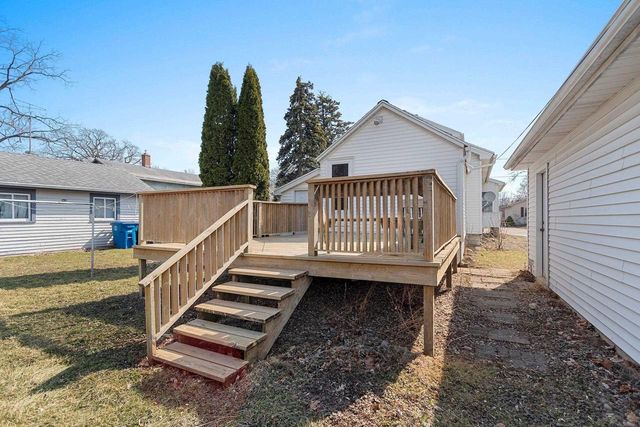 1016 OTTER AVENUE, Oshkosh, WI 54901