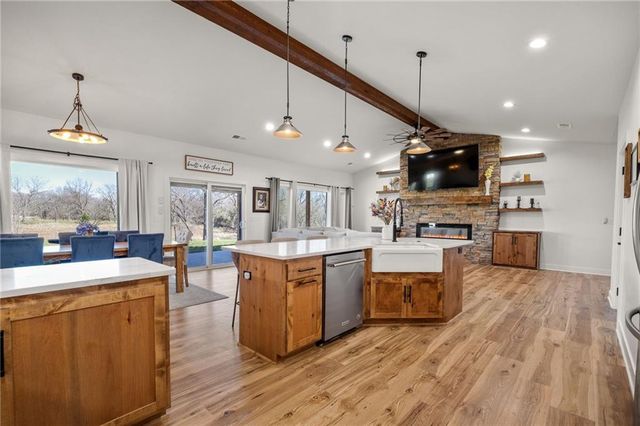 6404 Gracie Lane, Odessa, MO 64076