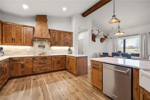 6404 Gracie Lane, Odessa, MO 64076