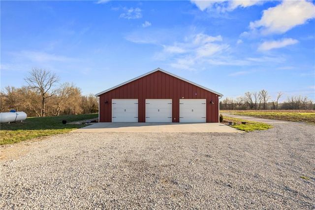 6404 Gracie Lane, Odessa, MO 64076