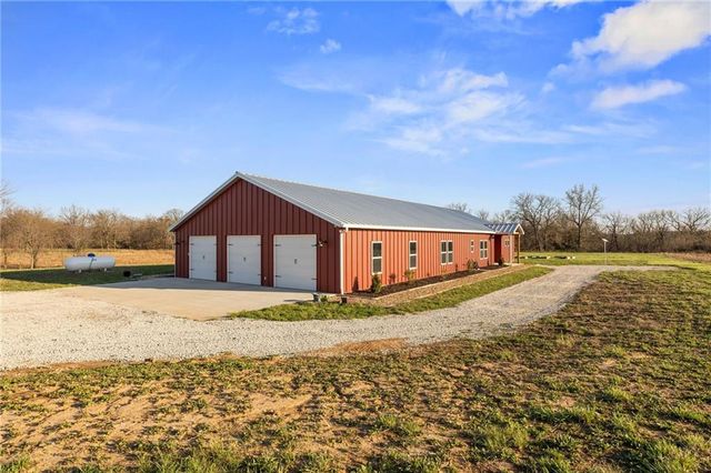 6404 Gracie Lane, Odessa, MO 64076