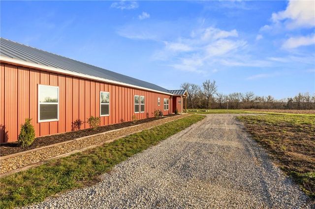 6404 Gracie Lane, Odessa, MO 64076