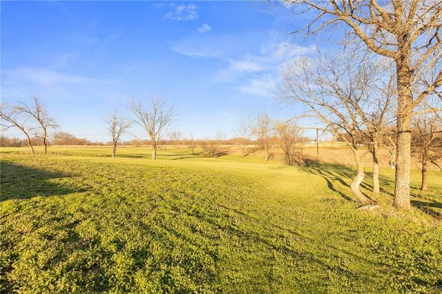 6404 Gracie Lane, Odessa, MO 64076