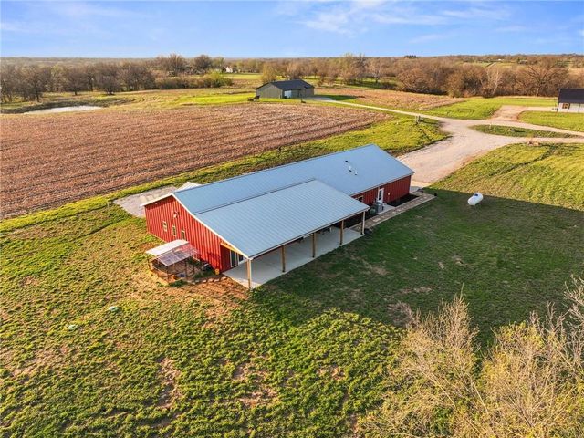 6404 Gracie Lane, Odessa, MO 64076