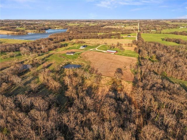 6404 Gracie Lane, Odessa, MO 64076