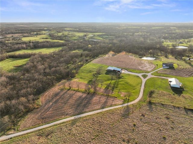 6404 Gracie Lane, Odessa, MO 64076