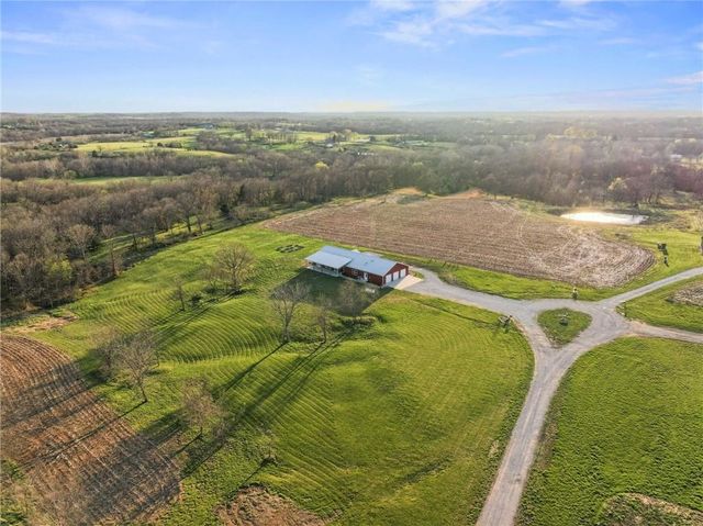 6404 Gracie Lane, Odessa, MO 64076