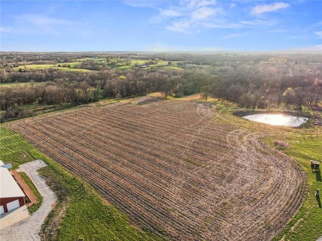 6404 Gracie Lane, Odessa, MO 64076