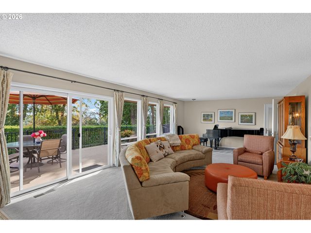 13240 KNAUS Rd, Lake Oswego, OR 97034