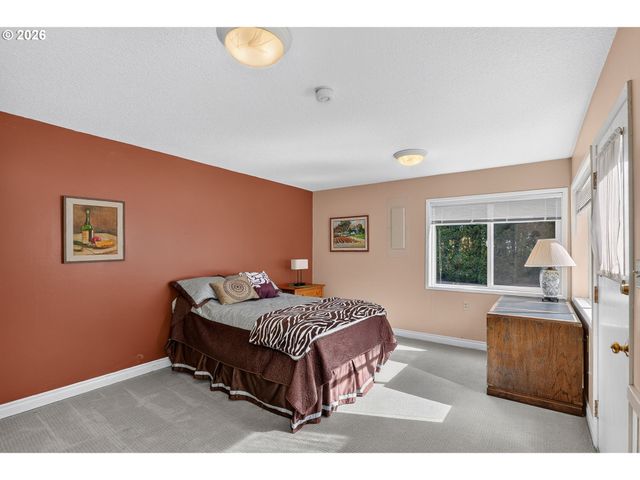 13240 KNAUS Rd, Lake Oswego, OR 97034