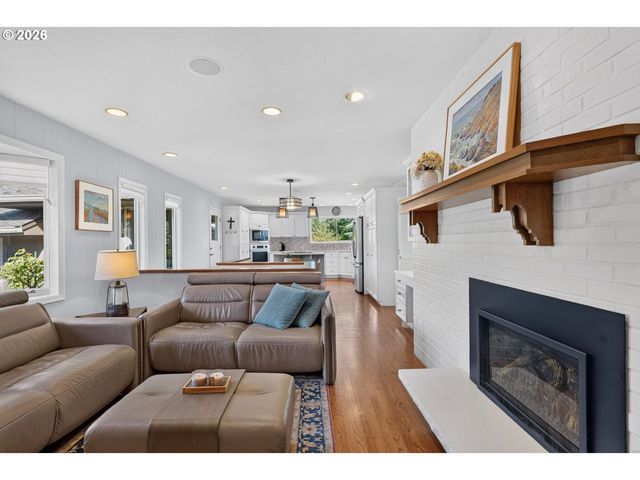 13240 KNAUS Rd, Lake Oswego, OR 97034