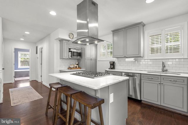 9504 BILTMORE DR, Silver Spring, MD 20901