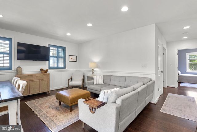 9504 BILTMORE DR, Silver Spring, MD 20901