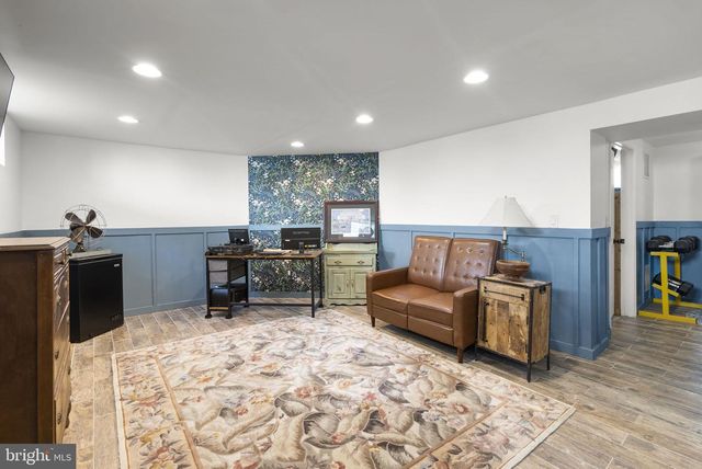 9504 BILTMORE DR, Silver Spring, MD 20901