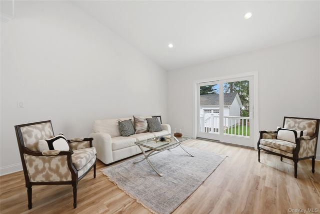 47 Central Parkway, Huntington, NY 11743