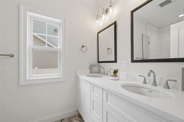 47 Central Parkway, Huntington, NY 11743