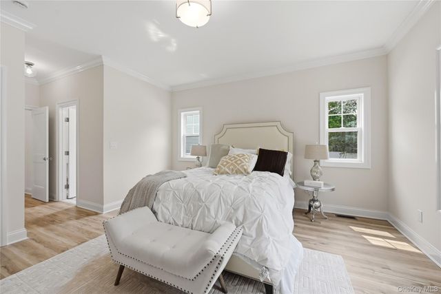 47 Central Parkway, Huntington, NY 11743