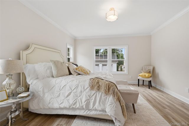 47 Central Parkway, Huntington, NY 11743