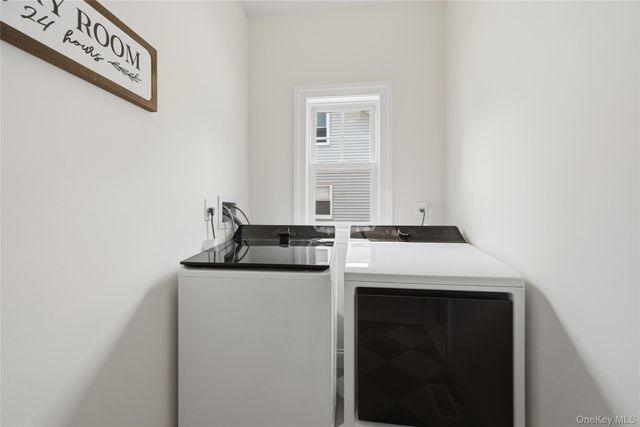 47 Central Parkway, Huntington, NY 11743