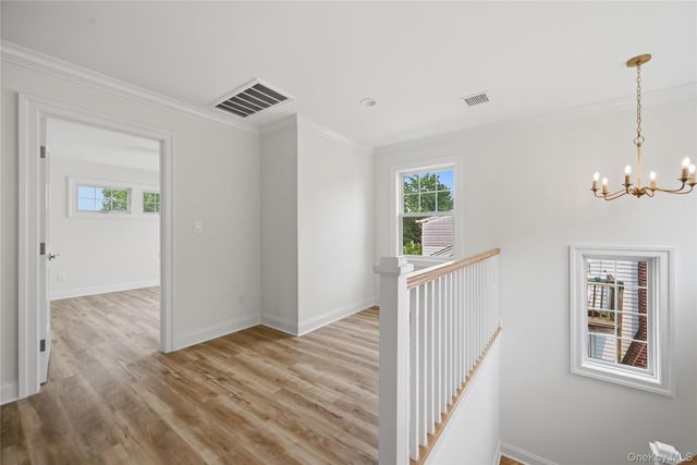 47 Central Parkway, Huntington, NY 11743