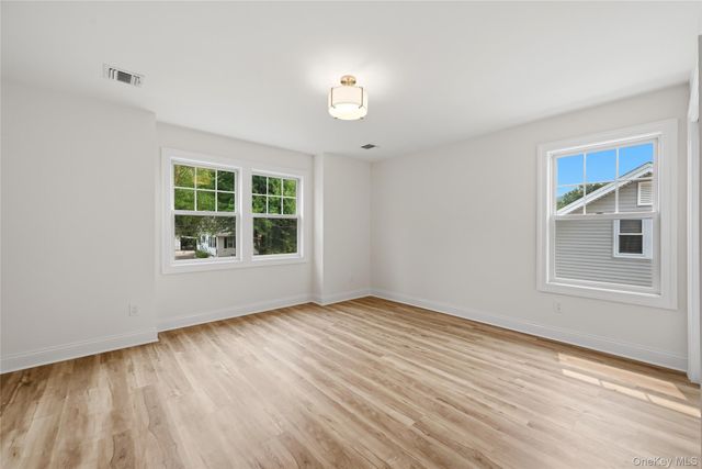 47 Central Parkway, Huntington, NY 11743
