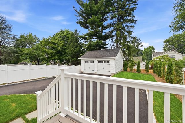 47 Central Parkway, Huntington, NY 11743