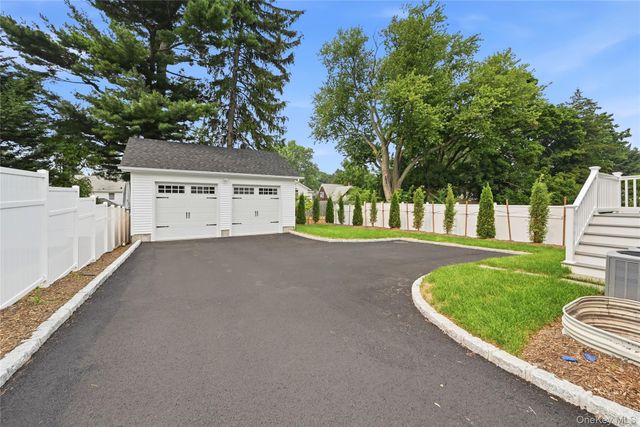 47 Central Parkway, Huntington, NY 11743