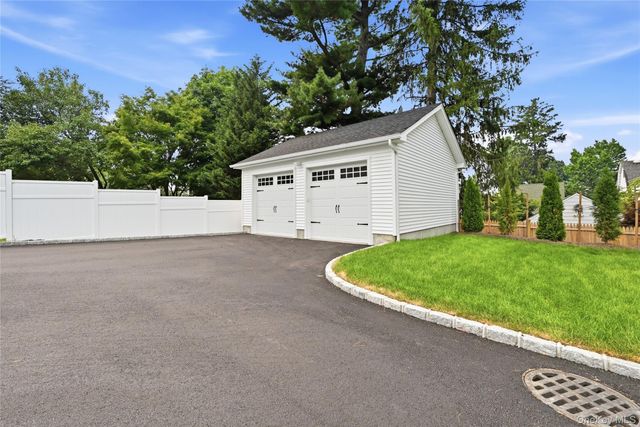 47 Central Parkway, Huntington, NY 11743