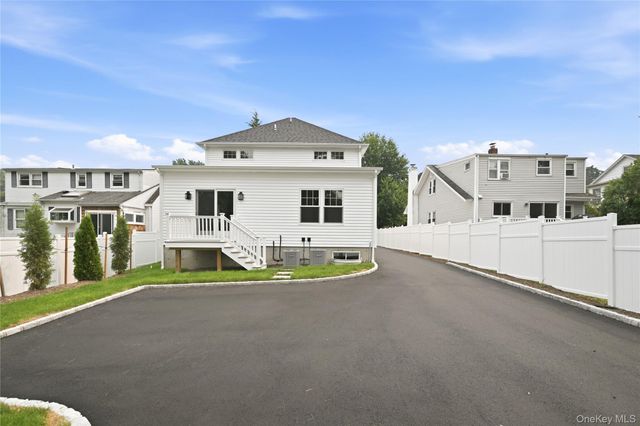 47 Central Parkway, Huntington, NY 11743