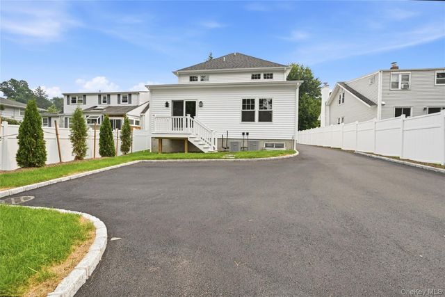 47 Central Parkway, Huntington, NY 11743