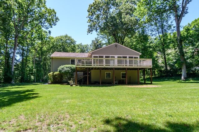 13 Aqueduct Rd, Natick, MA 01760