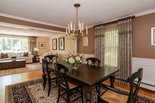13 Aqueduct Rd, Natick, MA 01760